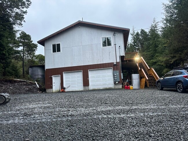 63 Willow Cir, Unit 101 in Ketchikan, AK - Building Photo - Building Photo