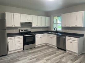 10334 Adirondack View Hts, Unit 1 Downstairs in Utica, NY - Building Photo