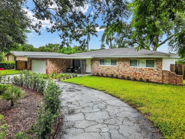 152 SW 59th Ave in Plantation, FL - Building Photo - Building Photo