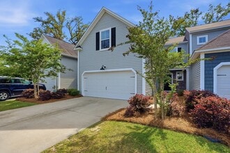 17 Crown Ct in Richmond Hill, GA - Building Photo - Building Photo