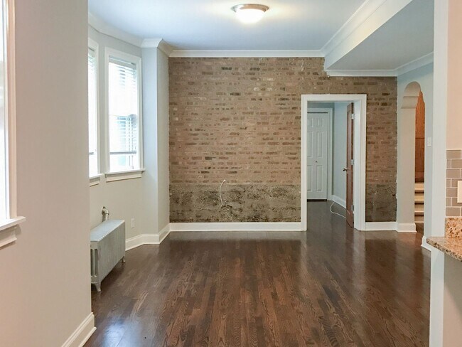 4836 N Paulina St, Unit G in Chicago, IL - Building Photo - Building Photo