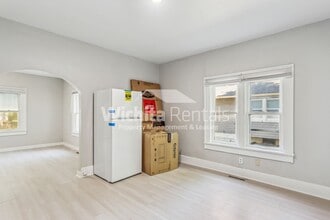 1038 S Ellis St in Wichita, KS - Building Photo - Building Photo