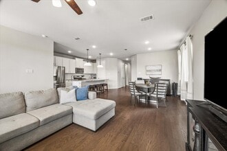 13317 Emerald Mallard Dr in La Marque, TX - Building Photo - Building Photo