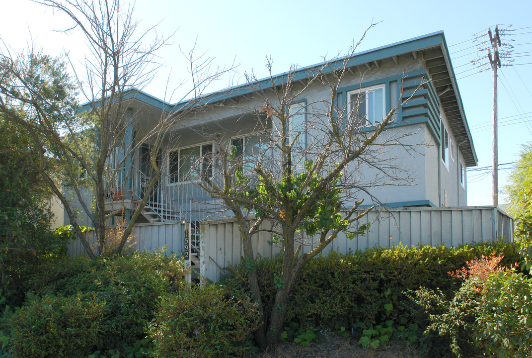 1592 Blossom Hill Road in San Jose, CA - Building Photo