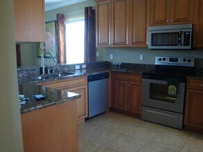 1250 Clove Dr in Poinciana, FL - Building Photo - Building Photo