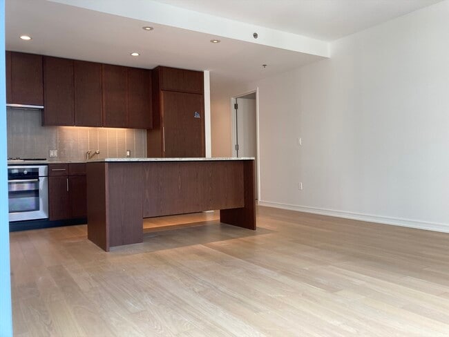 property at 580 Washington St