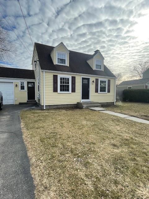 94 Puritan Dr in Warwick, RI - Building Photo