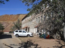 Hillcrest Apartments in Bisbee, AZ - Building Photo