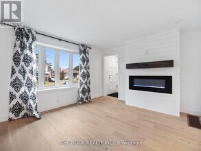 590 Athol St E in Oshawa, ON - Building Photo - Building Photo