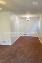 4632 Monroe St in Dearborn Heights, MI - Building Photo - Building Photo