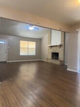 902 Country Aire Dr in Round Rock, TX - Building Photo - Building Photo