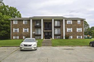 Colonial Square in Radcliff, KY - Building Photo - Other