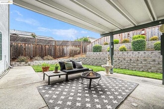1022 Village Dr in Martinez, CA - Building Photo - Building Photo