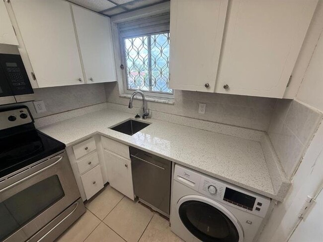 property at 1410 S Federal Hwy