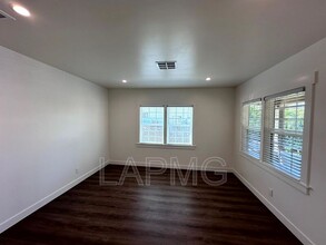 1460 Ricardo St in Los Angeles, CA - Building Photo - Building Photo