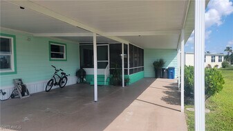 4704 Pago Pago Ln in Bonita Springs, FL - Building Photo