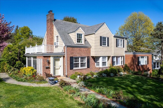 35 Gordon Pl