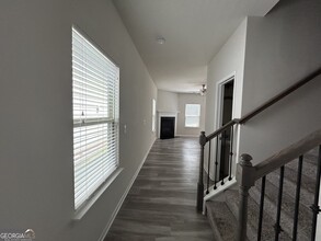 3956 Lake Manor Way in Atlanta, GA - Building Photo - Building Photo