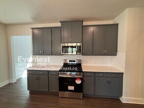 1779 Firelight Wy in Ooltewah, TN - Building Photo - Building Photo