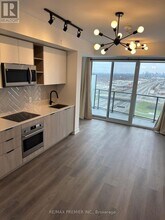 36-2036 Zorra St in Toronto, ON - Building Photo - Building Photo