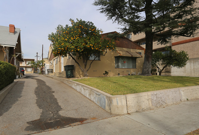 1315 E Harvard St in Glendale, CA - Building Photo - Building Photo