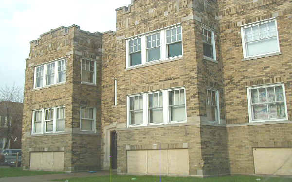 6358 S California Ave in Chicago, IL - Foto de edificio - Building Photo