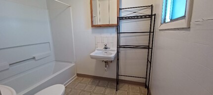842 E Yellowstone Hwy in Casper, WY - Building Photo - Building Photo