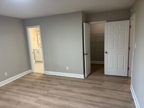 64 Brown Pelican Dr in Savannah, GA - Building Photo - Building Photo