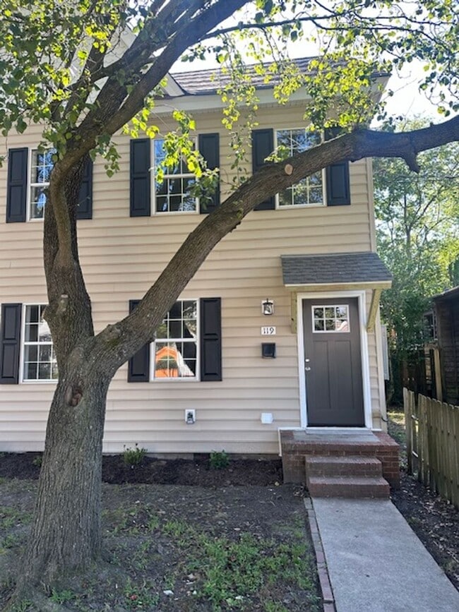property at 119 W Seaview Ave