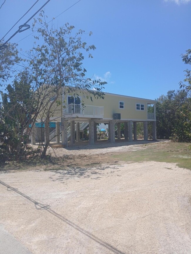 3930 Gordon Rd in Big Pine Key, FL - Building Photo - Building Photo