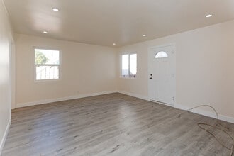 11934 Rosecrans Ave in Norwalk, CA - Building Photo - Interior Photo