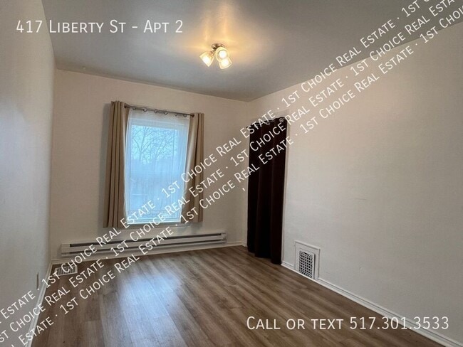 417 Liberty St in Lansing, MI - Foto de edificio - Building Photo