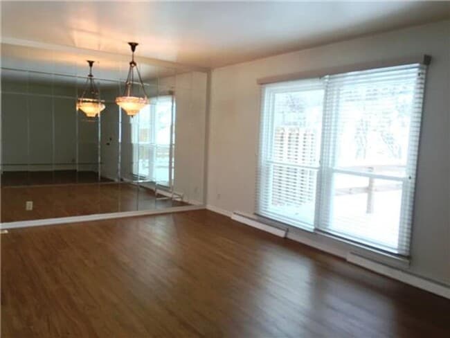 119 Mitchell Cir in Duluth, MN - Building Photo - Building Photo