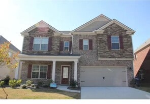 6830 Rocking Horse Ln in Cumming, GA - Building Photo