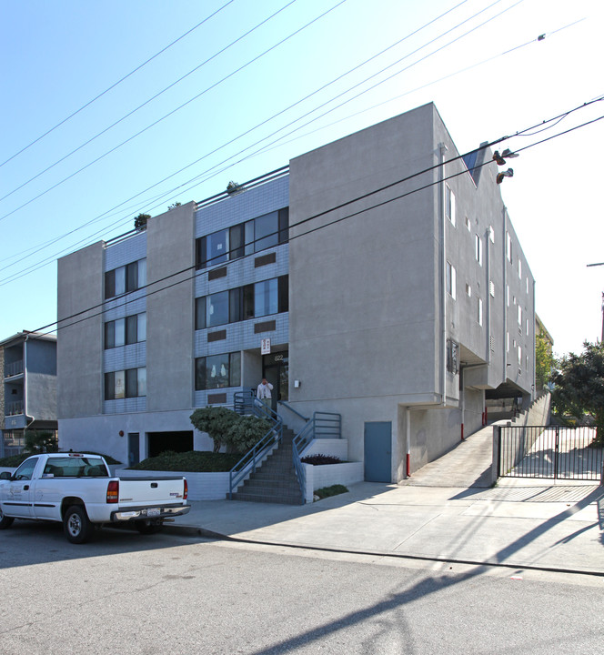 822 New Depot St in Los Angeles, CA - Building Photo