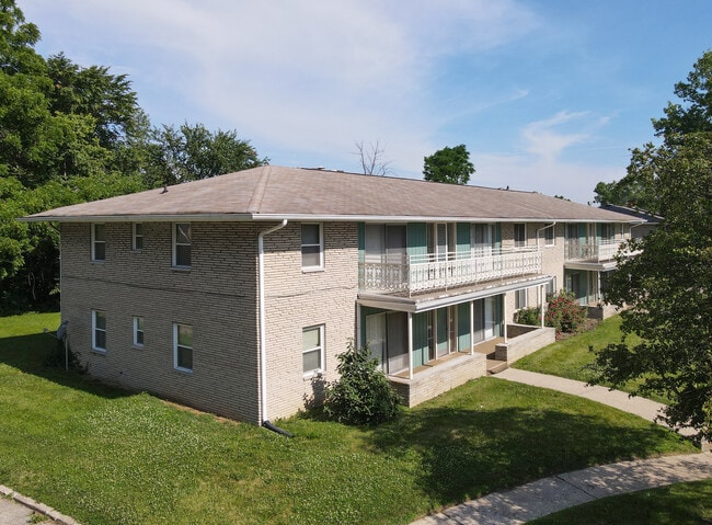 Park Forest Apartments in Indianapolis, IN - Foto de edificio - Building Photo