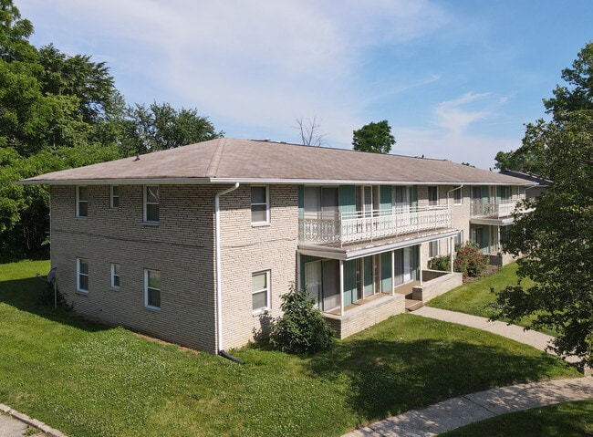 Park Forest Apartments in Indianapolis, IN - Building Photo - Building Photo