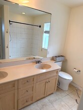 647 Meakanu Ln in Wailuku, HI - Foto de edificio - Building Photo