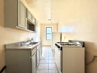 2802 Olinville Ave in Bronx, NY - Building Photo - Building Photo