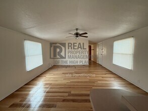 8230 Upton Rd in Amarillo, TX - Building Photo - Building Photo