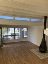 5914 Lago Vista Way in Lago Vista, TX - Building Photo - Building Photo