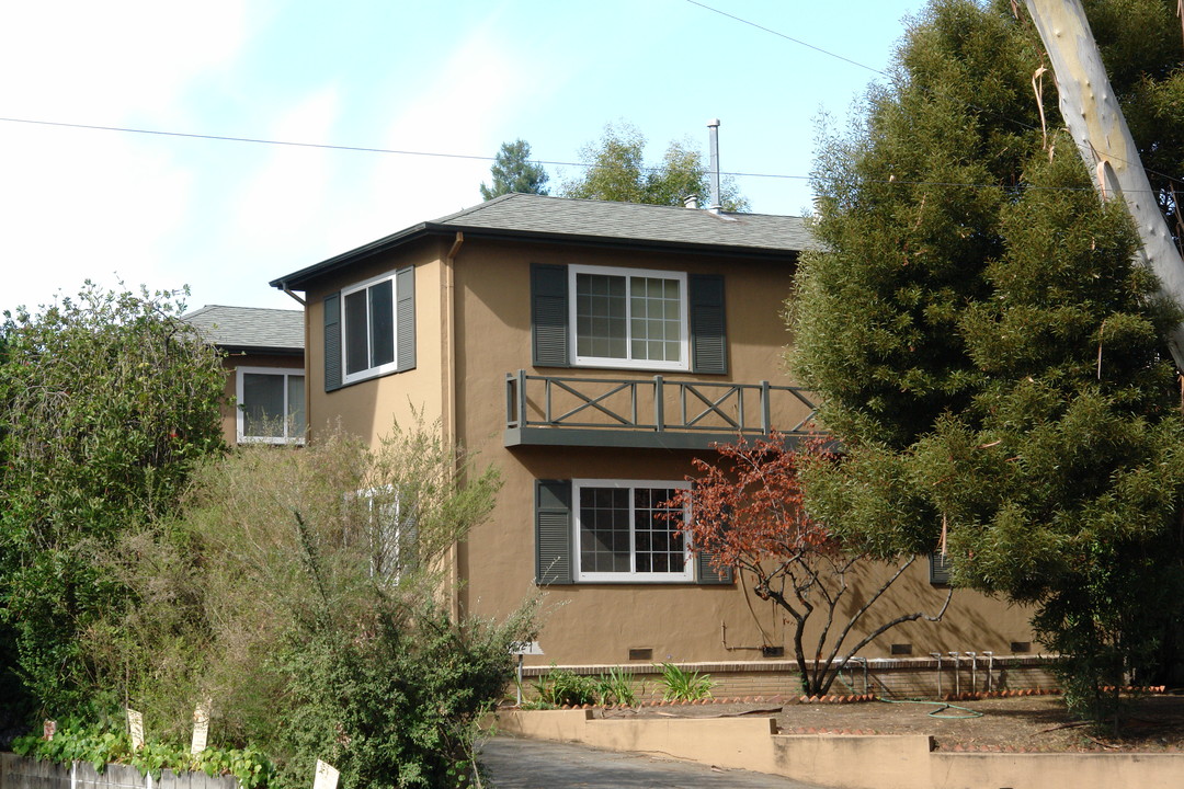 827 El Camino Real in Burlingame, CA - Foto de edificio