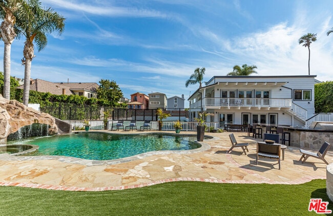 23457 Malibu Colony Rd in Malibu, CA - Building Photo - Building Photo