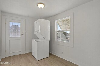 3426 Wyoming Ave in El Paso, TX - Building Photo - Building Photo