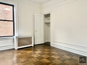 WEST 104 STREET in New York, NY - Foto de edificio - Building Photo