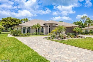9962 Ortega Ln in Bonita Springs, FL - Building Photo