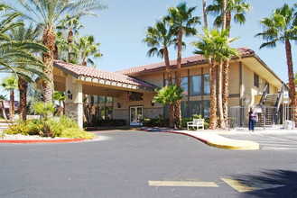 Arcadia Pointe in Las Vegas, NV - Foto de edificio - Building Photo