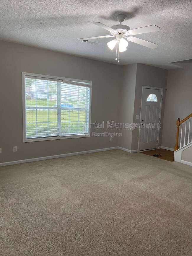 8656 Thomas Rd in Riverdale, GA - Building Photo - Building Photo