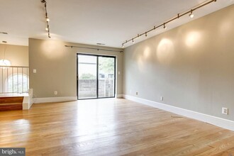 1325 13th St NW in Washington, DC - Building Photo - Building Photo