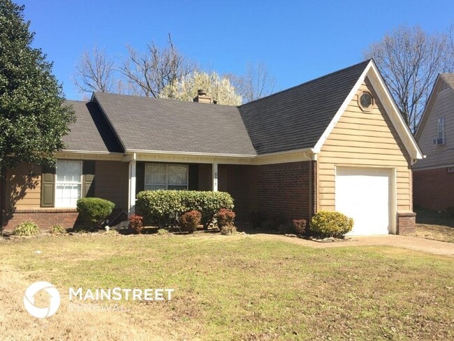 8538 Highland Glen Cir N in Memphis, TN - Building Photo - Building Photo